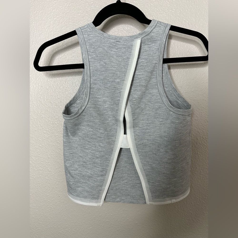 Lululemon Gray Tank size 2 open back tank - Picture 5 of 5
